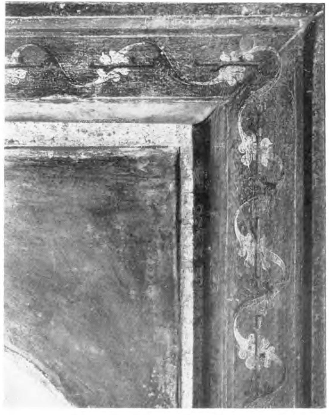 Табл. 32. Орнамент XV века на новой раме Ясногорского образа